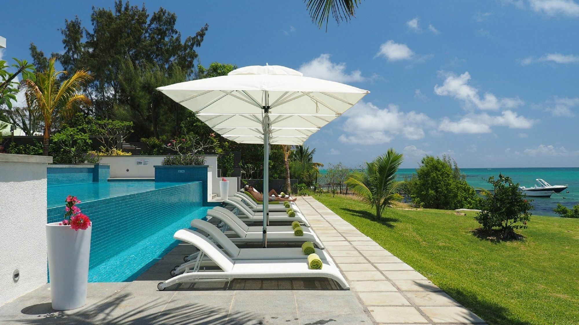 Myra Seafront Suites With Lov Cap Malheureux Zewnętrze zdjęcie